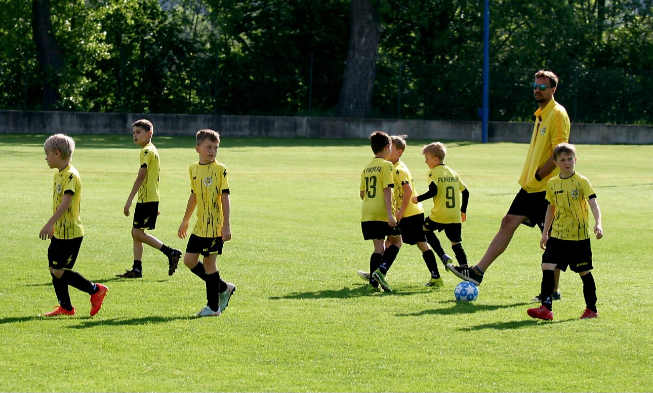 Vzpoura papírově slabších - foto 18