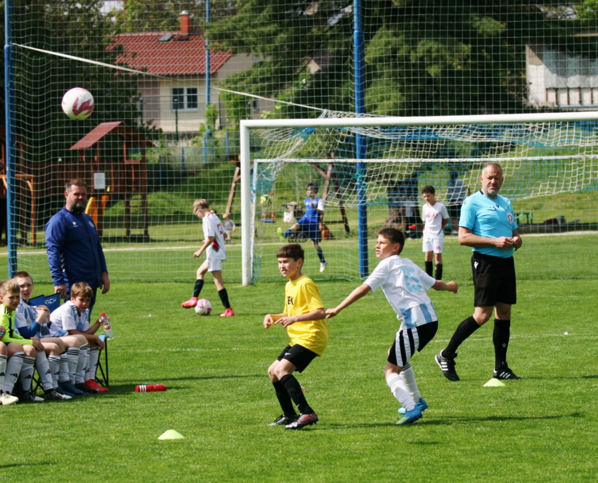 Vzpoura papírově slabších - foto 21